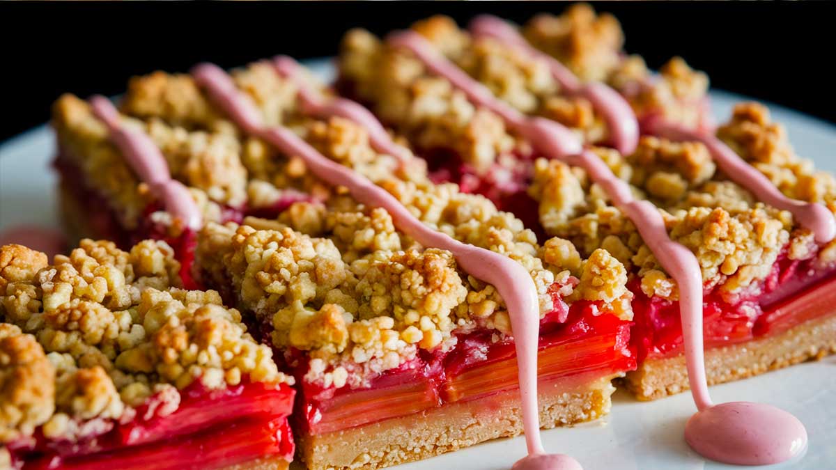 Crumble à la rhubarbe facile au Air Fryer